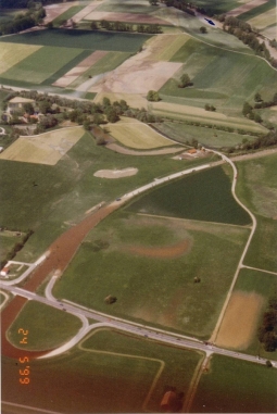 Bild Pfingsthochwasser 1999: Überfluteter Trifthofanbinder