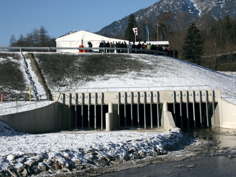 Inbetriebnahme des Hochwasserrückhaltebeckens am 21.12.2006