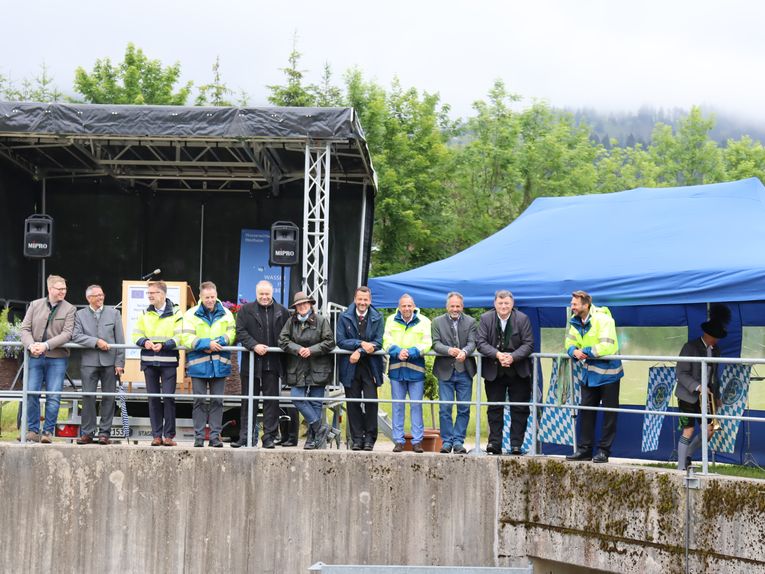 Abschlußveranstaltung des Hochwasserschutzes an Kanker und Partnach im Markt Garmisch-Partenkirchen mit Staatsminister Thorsten Glauber