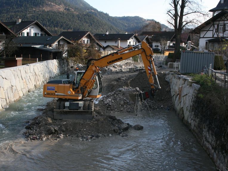 Beengtes Arbeiten in der Partnach