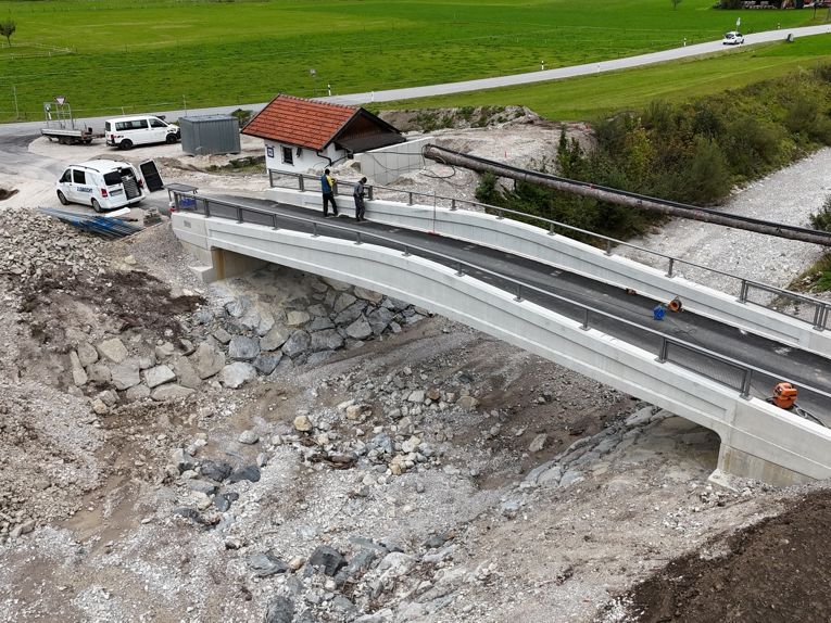 Linder - Restarbeiten an der Brücke