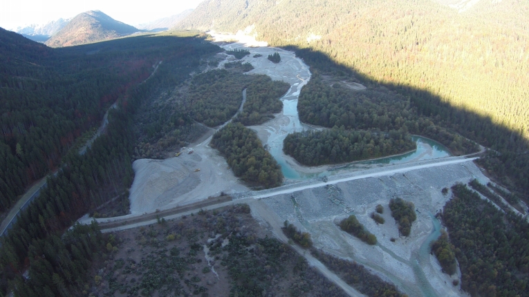 Halde an der Isar, oberhalb des Sylvensteinspeichers in Richtung Vorderriß