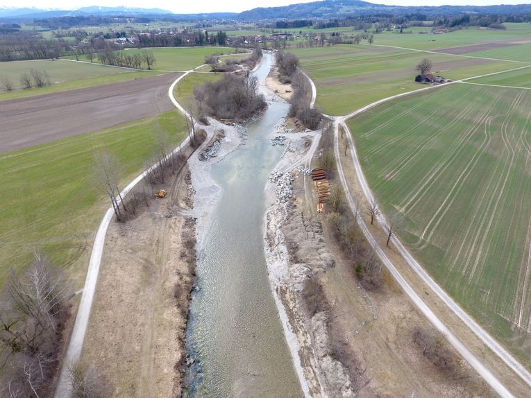 Bild vom Bau der Sohlgleiten flussaufwärts des ehemaligen Oderdinger Wehres