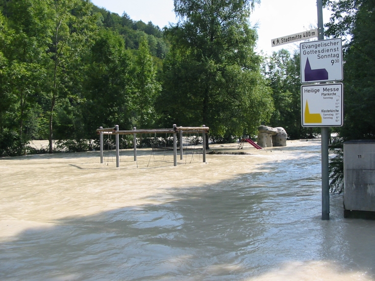 Bad Tölz - Spielplatz an der Isarpromenade