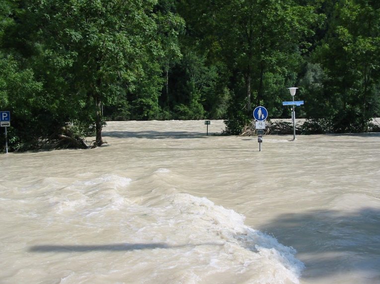 Bad Tölz - Parkplatz an der Isarpromenade