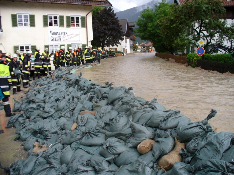 Eschenlohe - Überschwemmungen im Ortsbereich