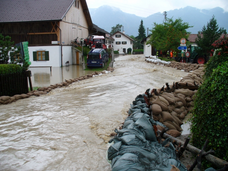 Eschenlohe - Überschwemmungen im Ortsbereich