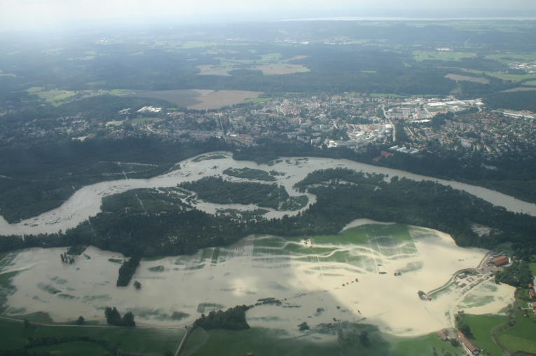 Augusthochwasser 2005 - Isar bei Wolfratshausen