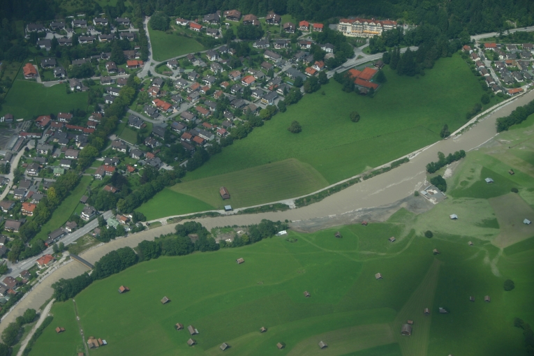 Augusthochwasser 2005 - Loisach bei Farchant